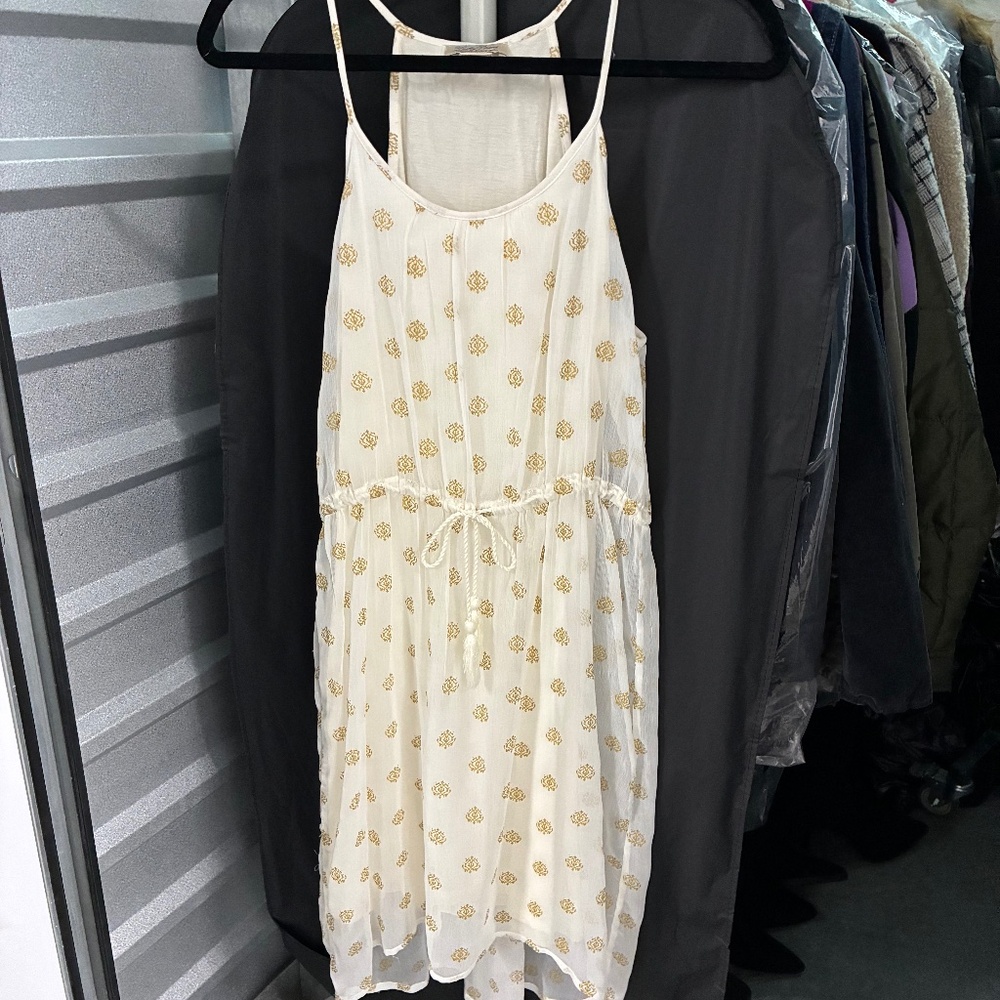 Bohemian Halter Mini Dress Lightweight White w Gold Metallic Crest Print
